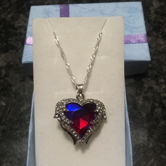 Boutique - bling wings heart necklace pink purple - Picture 5 of 6